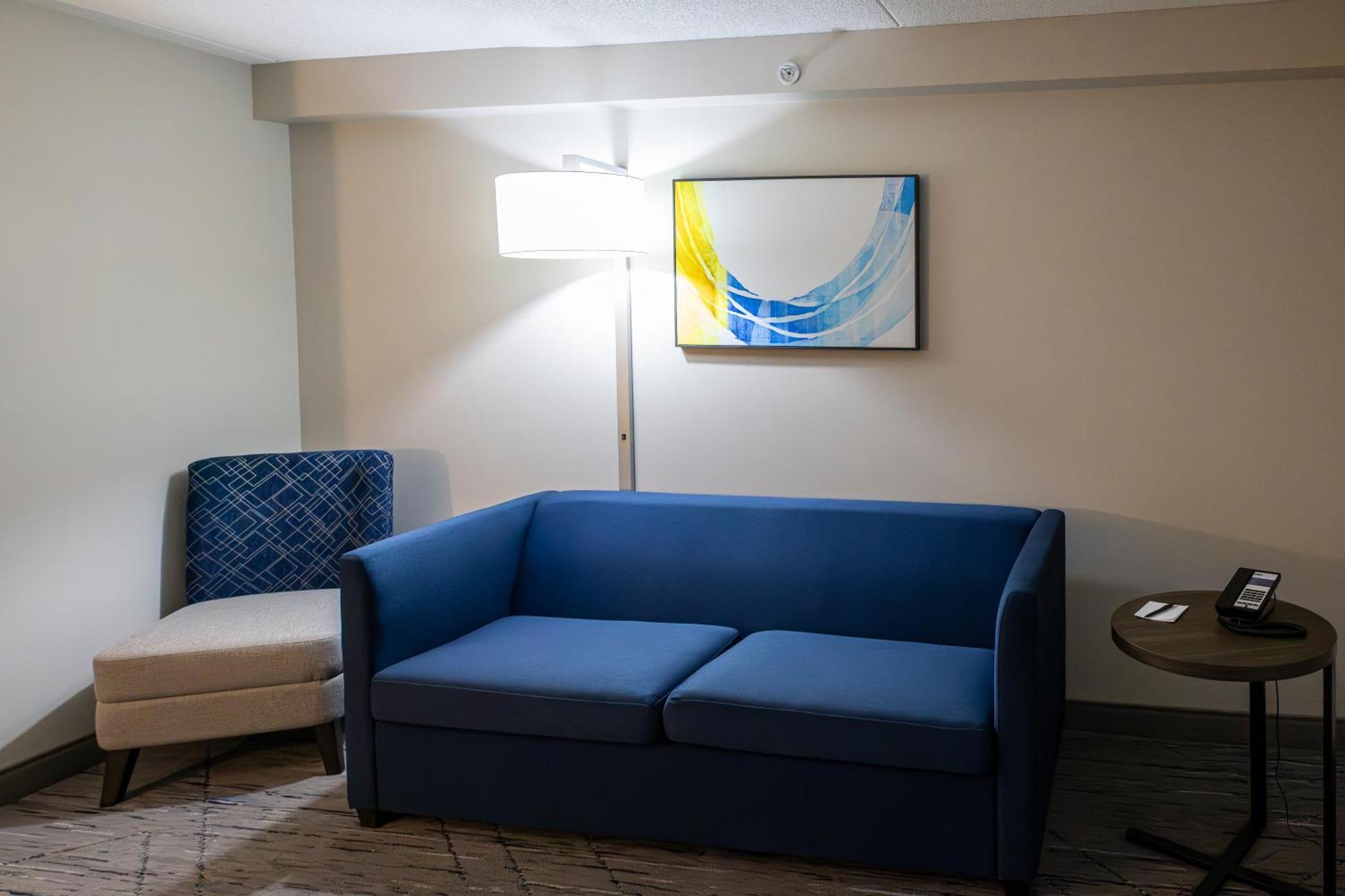 Holiday Inn Express Hotel & Suites Brockville By Ihg Exterior photo