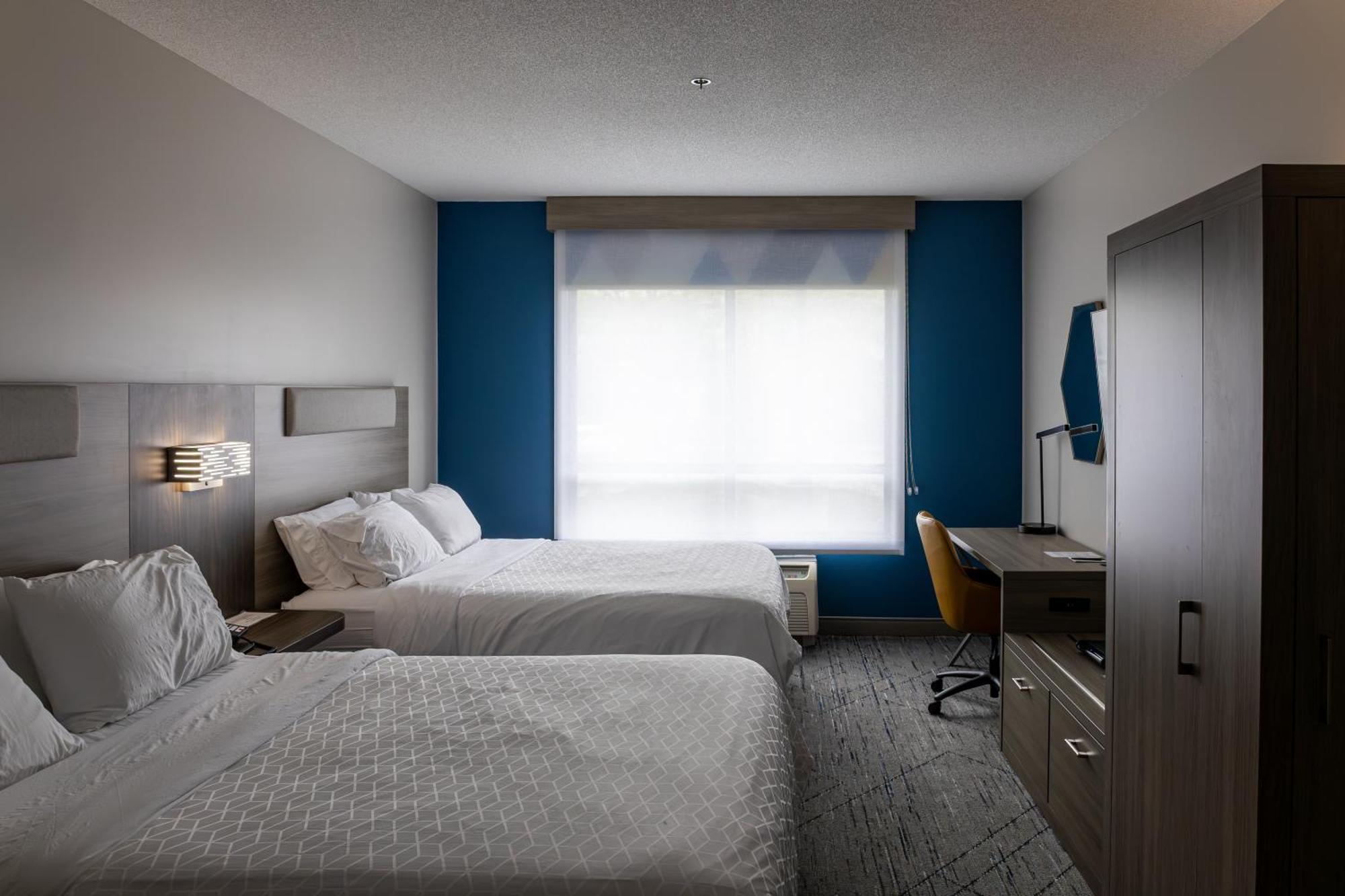 Holiday Inn Express Hotel & Suites Brockville By Ihg Exterior photo