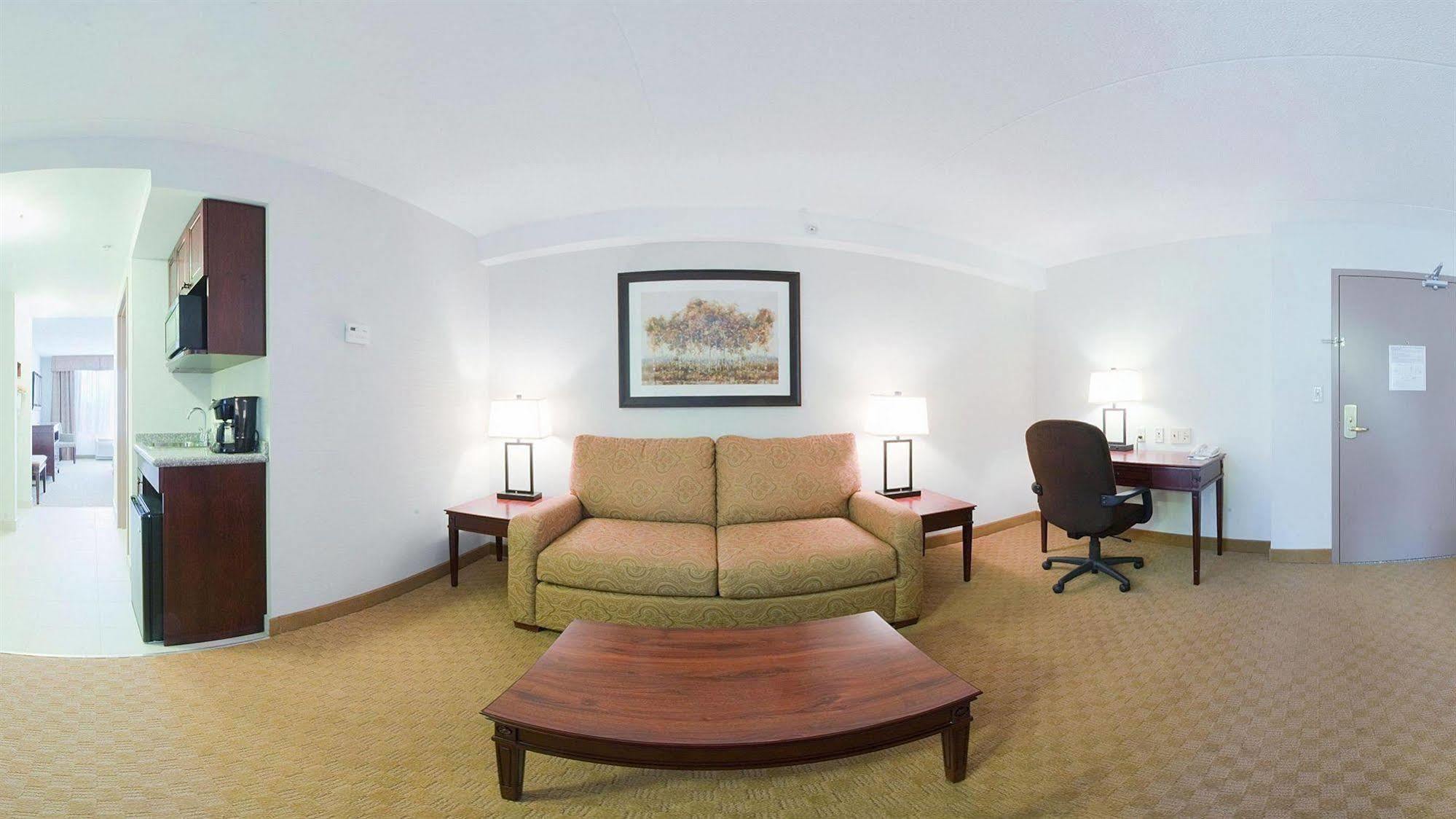 Holiday Inn Express Hotel & Suites Brockville By Ihg Exterior photo